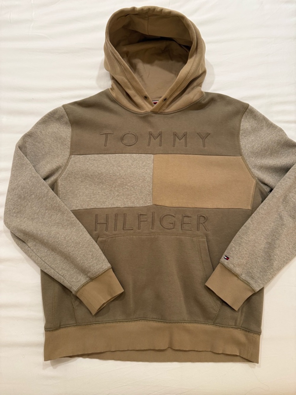 Tommy Hilfiger Colorblock Flag Hoodie | Embossed Logo | Size L